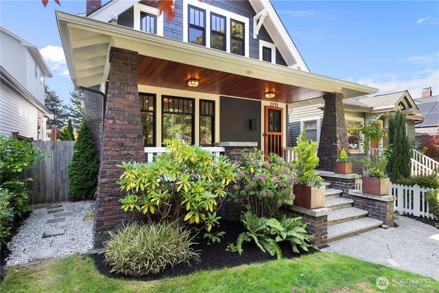 2141 7th Avenue W, Seattle, WA 98119