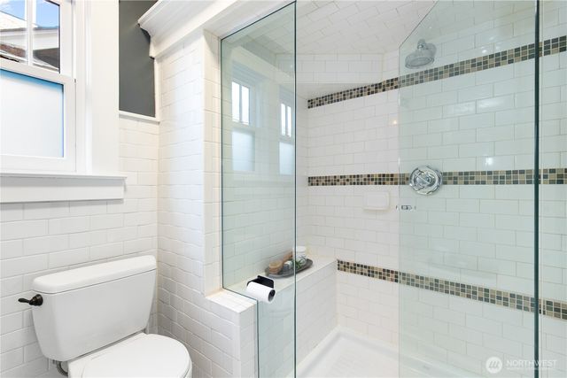 2141 7th Avenue W, Seattle, WA 98119