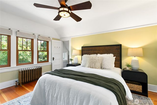 2141 7th Avenue W, Seattle, WA 98119