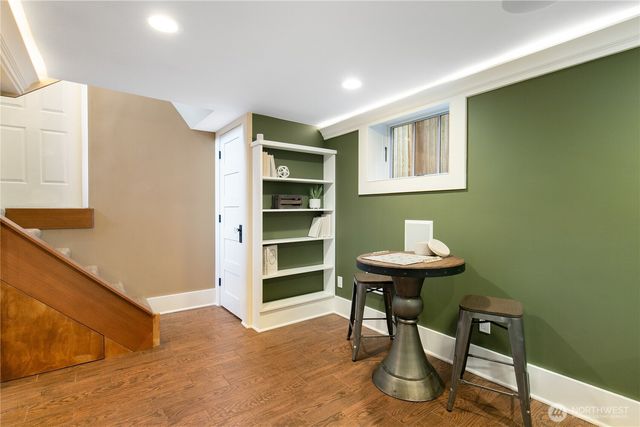 2141 7th Avenue W, Seattle, WA 98119