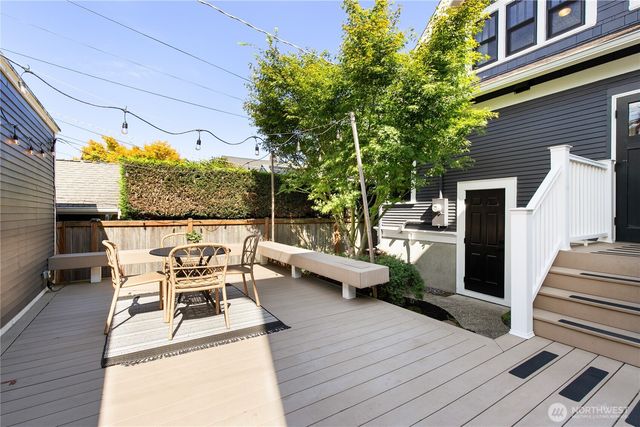 2141 7th Avenue W, Seattle, WA 98119