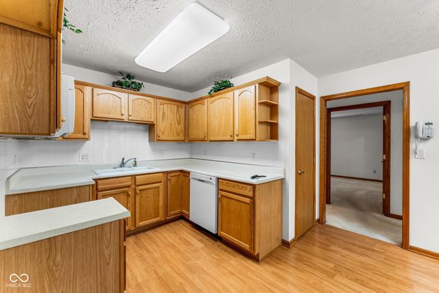 1633 Vidalia Court, Greenwood, IN 46143