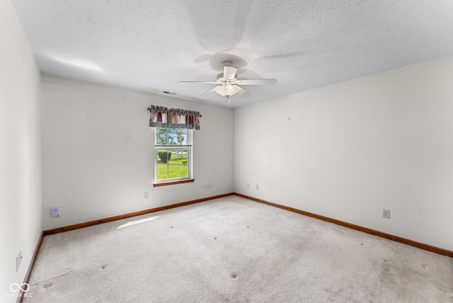 1633 Vidalia Court, Greenwood, IN 46143