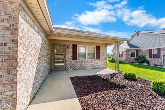 1633 Vidalia Court, Greenwood, IN 46143
