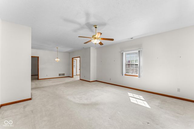 1633 Vidalia Court, Greenwood, IN 46143