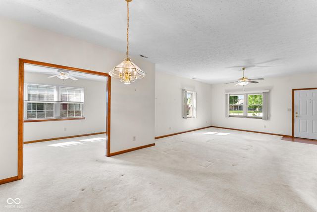 1633 Vidalia Court, Greenwood, IN 46143