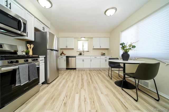 14670 Shirley Avenue, Warren, MI 48089