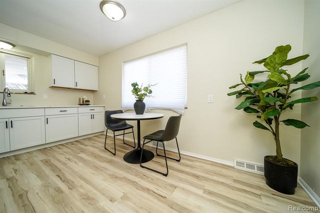 14670 Shirley Avenue, Warren, MI 48089