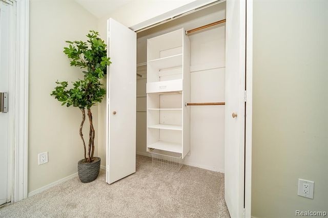 14670 Shirley Avenue, Warren, MI 48089