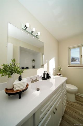 14670 Shirley Avenue, Warren, MI 48089