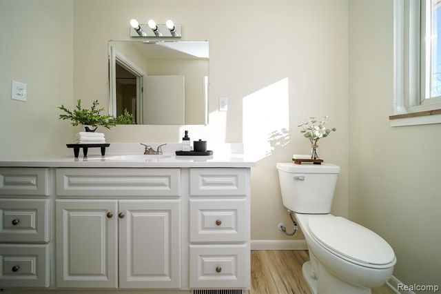 14670 Shirley Avenue, Warren, MI 48089