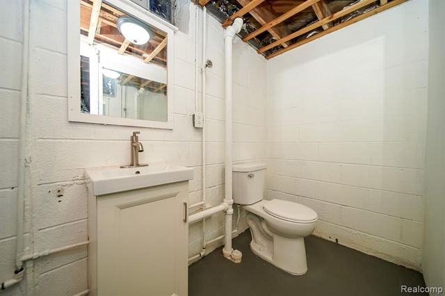 14670 Shirley Avenue, Warren, MI 48089