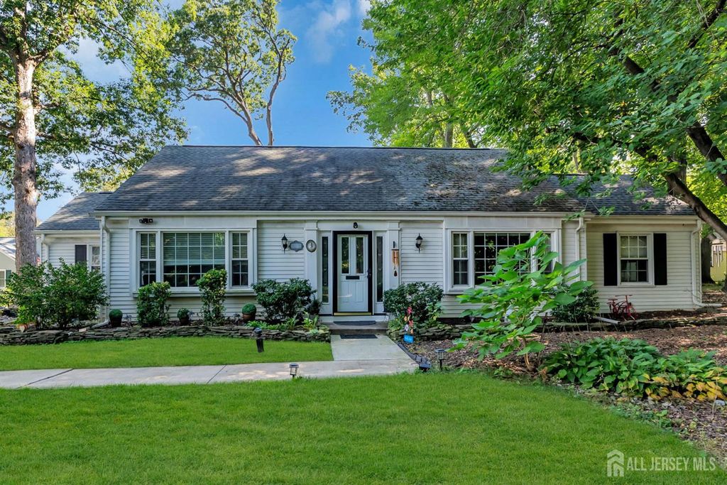 288 Sudbury Lane C, Jamesburg, NJ 08831
