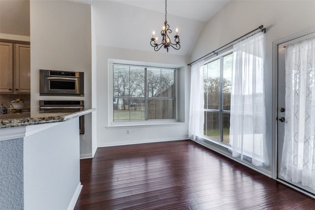 2106 Fair Oaks Circle, Corinth, TX 76210