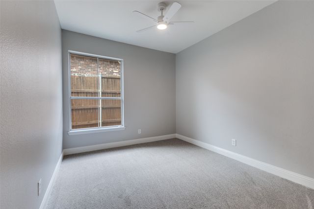 2106 Fair Oaks Circle, Corinth, TX 76210