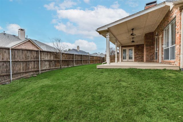 2106 Fair Oaks Circle, Corinth, TX 76210