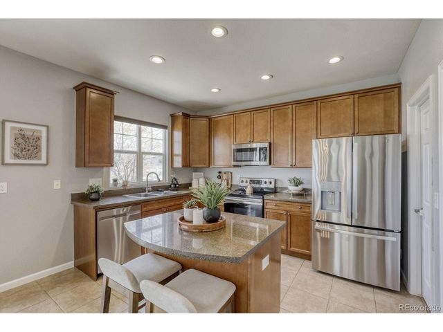 1310 S Duquesne Cir, Aurora, CO 80018