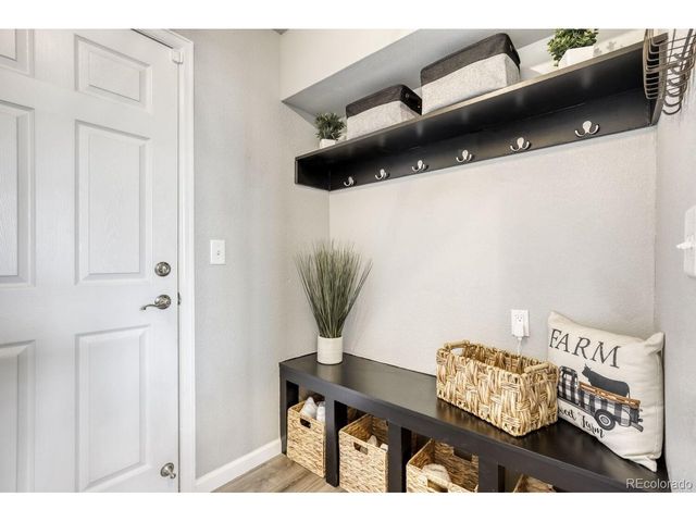 1310 S Duquesne Cir, Aurora, CO 80018