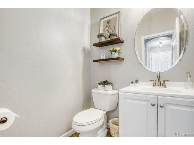 1310 S Duquesne Cir, Aurora, CO 80018