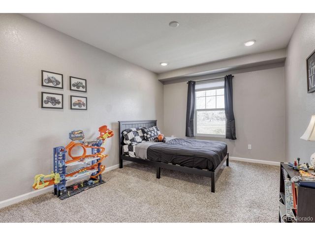 1310 S Duquesne Cir, Aurora, CO 80018