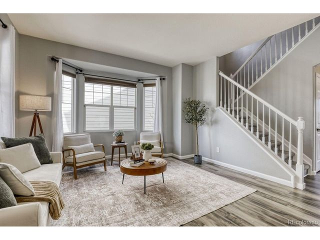 1310 S Duquesne Cir, Aurora, CO 80018