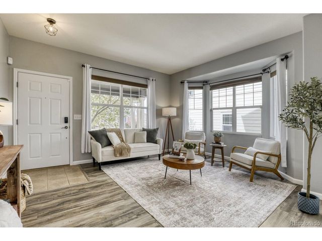 1310 S Duquesne Cir, Aurora, CO 80018