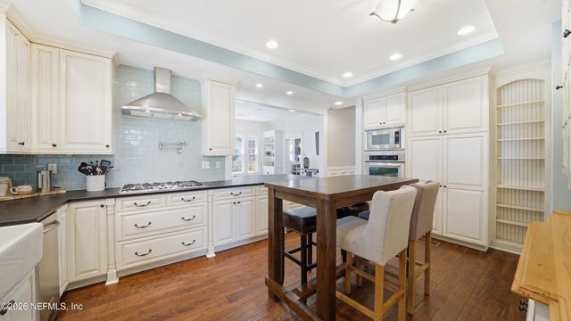 1405 CHALLEN Avenue, Jacksonville, FL 32205