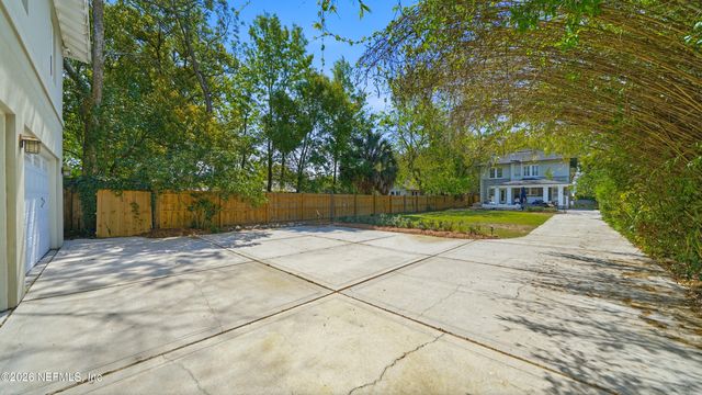1405 CHALLEN Avenue, Jacksonville, FL 32205