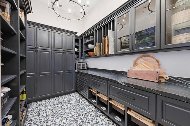 9688 Clos Du Lac Cir, Loomis, CA 95650