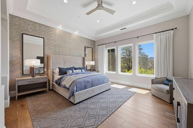 9688 Clos Du Lac Cir, Loomis, CA 95650