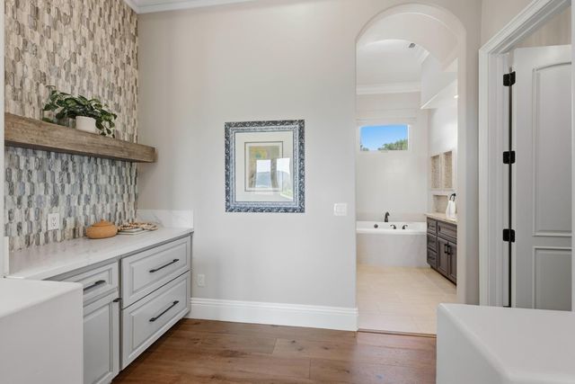 9688 Clos Du Lac Cir, Loomis, CA 95650
