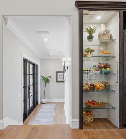 9688 Clos Du Lac Cir, Loomis, CA 95650