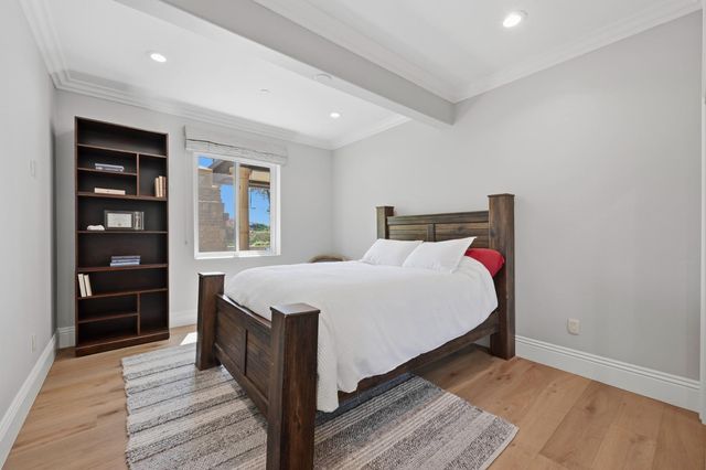9688 Clos Du Lac Cir, Loomis, CA 95650