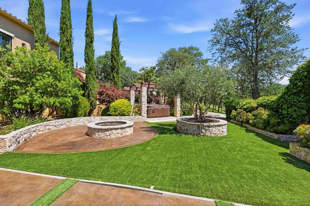 9688 Clos Du Lac Cir, Loomis, CA 95650