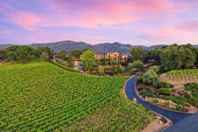 9688 Clos Du Lac Cir, Loomis, CA 95650