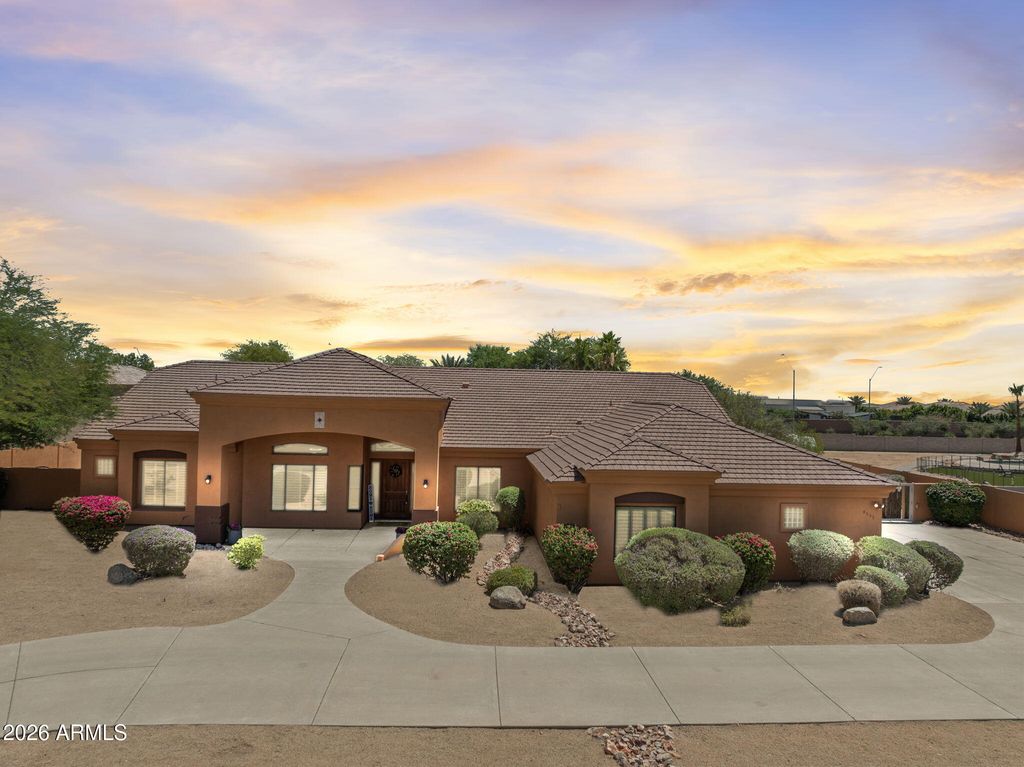 9537 W ELECTRA Lane, Peoria, AZ 85383