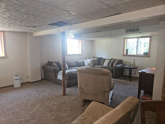 1506 Sunset Drive, Belle Plaine, IA 52208