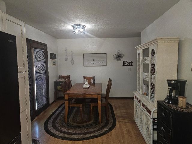 1506 Sunset Drive, Belle Plaine, IA 52208