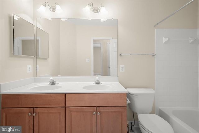 16907 HARBOUR TOWN DR, Ashton, MD 20861