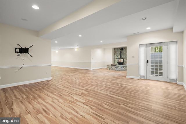 16907 HARBOUR TOWN DR, Ashton, MD 20861