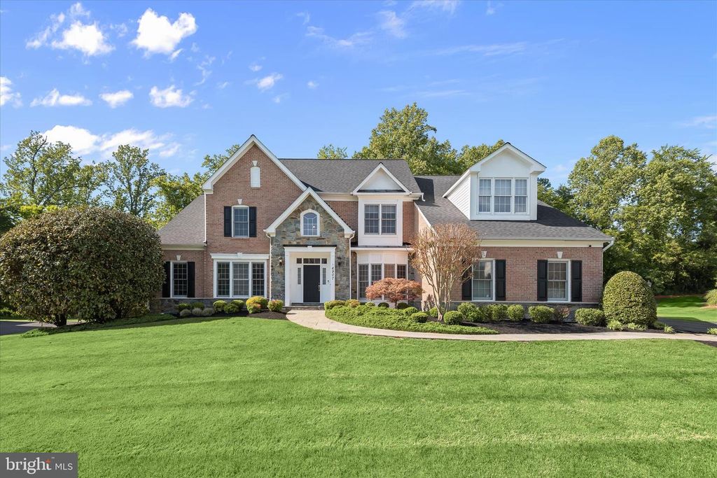 Image 1 of property listing at 16907 HARBOUR TOWN DR, Ashton, MD 20861