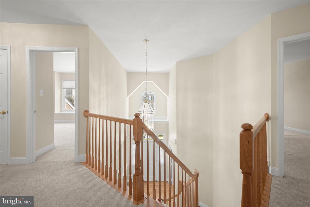 Image 39 of property listing at 16907 HARBOUR TOWN DR, Ashton, MD 20861