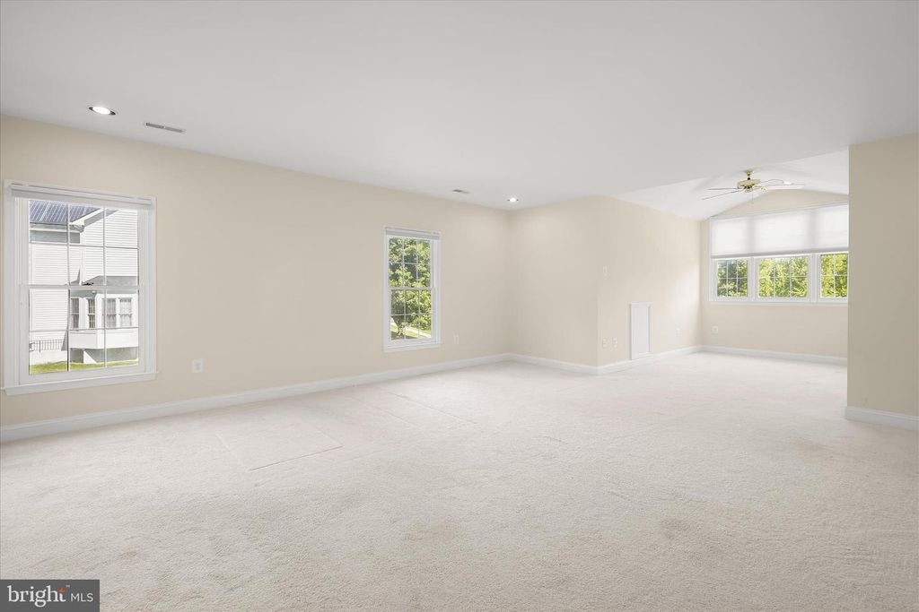 Image 40 of property listing at 16907 HARBOUR TOWN DR, Ashton, MD 20861