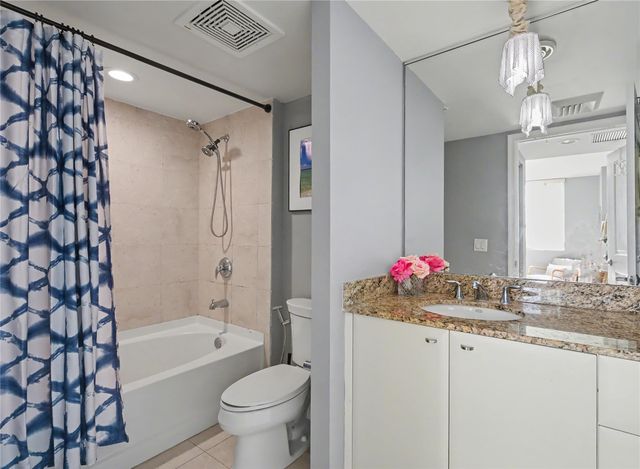 610 W Las Olas Blvd 1221N, Fort Lauderdale, FL 33312