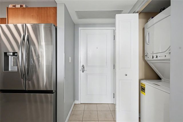 610 W Las Olas Blvd 1221N, Fort Lauderdale, FL 33312