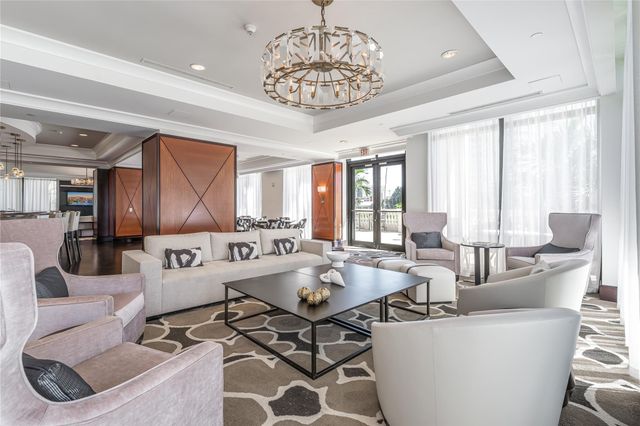 610 W Las Olas Blvd 1221N, Fort Lauderdale, FL 33312