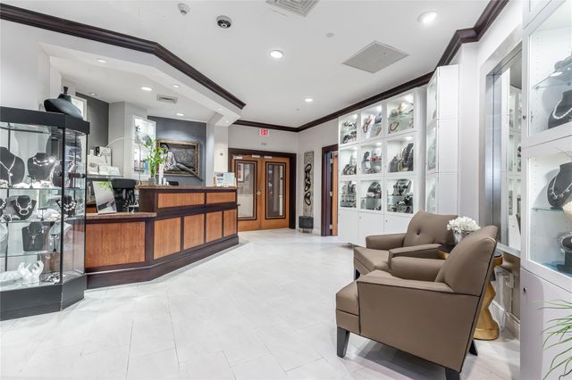 610 W Las Olas Blvd 1221N, Fort Lauderdale, FL 33312