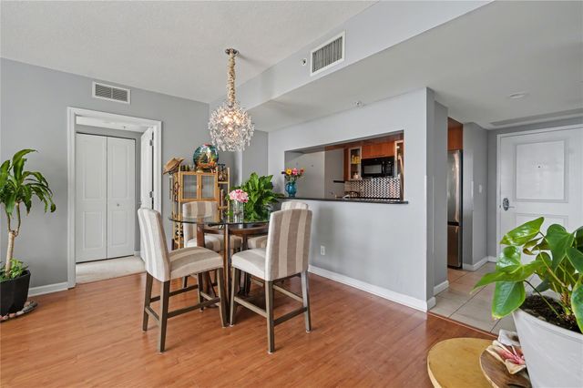 610 W Las Olas Blvd 1221N, Fort Lauderdale, FL 33312