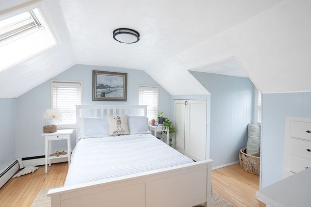 403 Valley Road, Middletown, RI 02842