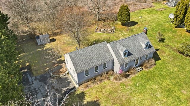 403 Valley Road, Middletown, RI 02842